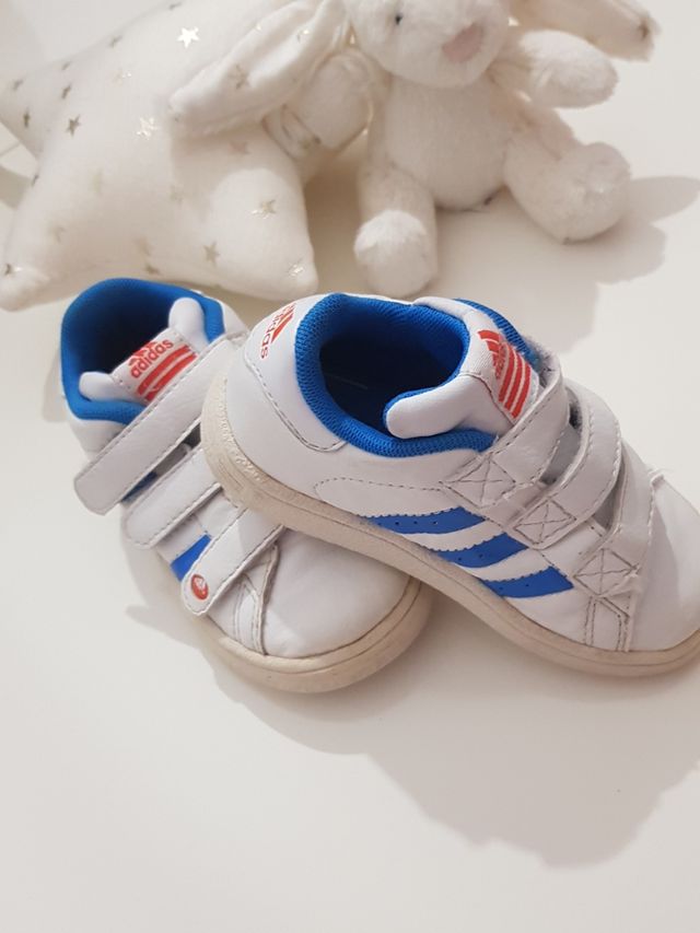 invadir Piquete Bueno Zapatillas adidas número 23 de segunda mano por 6 € en Alcalá de Henares en WALLAPOP invadir Piquete Bueno Zapatillas adidas número 23 de segunda mano por 6 € en Alcalá de Henares en WALLAPOP