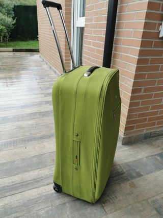 Maleta grande viaje de segunda mano por 30 EUR en Elorregi en WALLAPOP