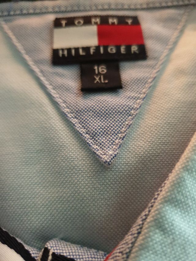 Maglia totalmente nuova del marchio TOMMY HILFIGER