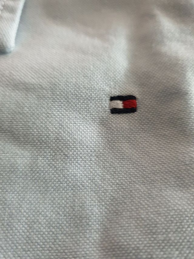 Maglia totalmente nuova del marchio TOMMY HILFIGER