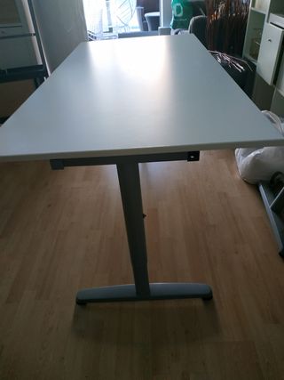 Mesa despacho Ikea de segunda mano en Valencia en WALLAPOP Mesa despacho Ikea de segunda mano en Valencia en WALLAPOP
