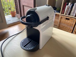 Cafetera Nespresso Inissia de segunda mano en WALLAPOP Cafetera Nespresso Inissia de segunda mano en WALLAPOP