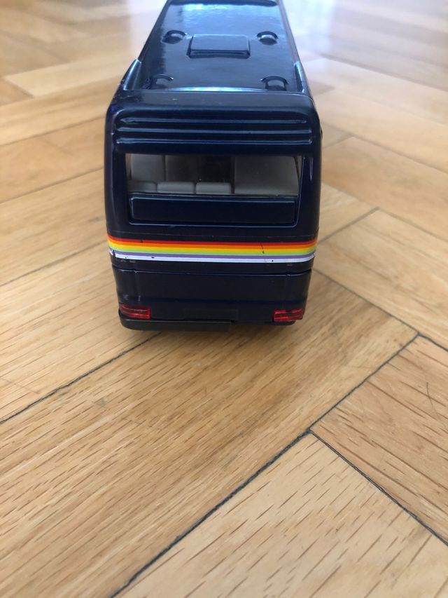 AUTOBUS JOAL, VOLVO BUS, ESCALA 1:50.