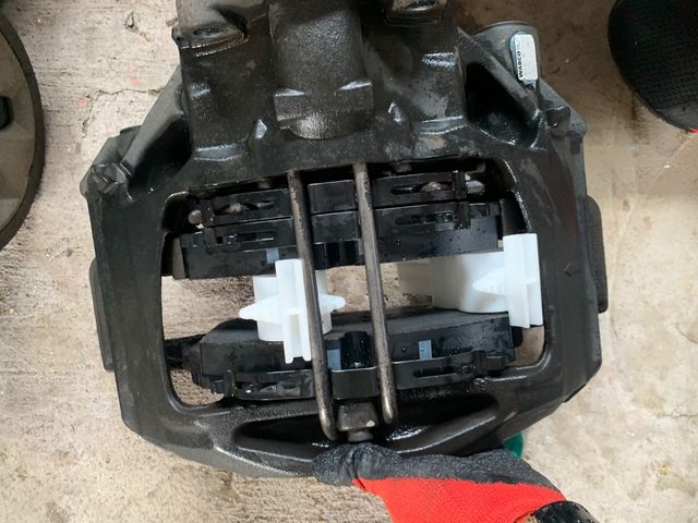 Pinza de freno izq wabco