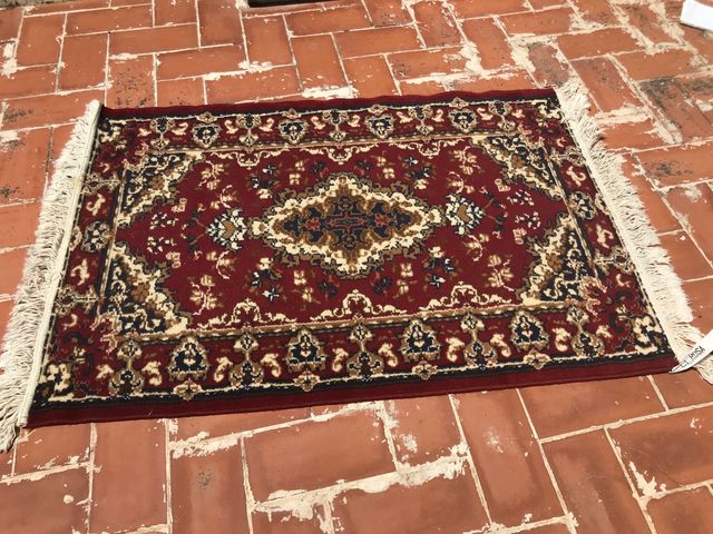 Alfombra persa de segunda mano por 30 € en Sitges en WALLAPOP