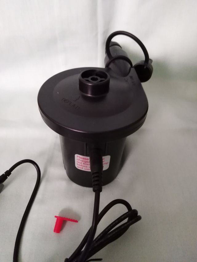 Bomba eléctrica recargable