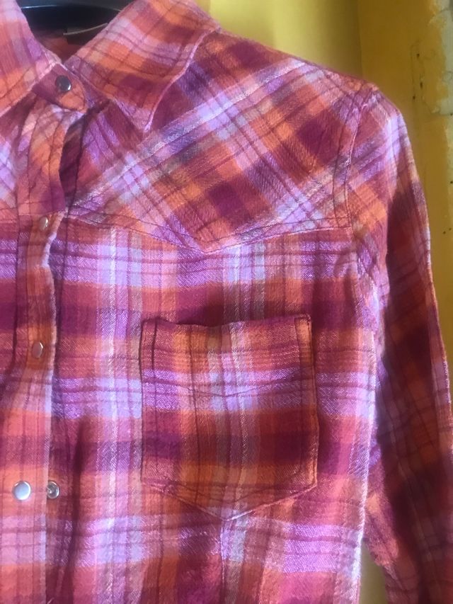 Camisa cuadritos tonos teja Mango