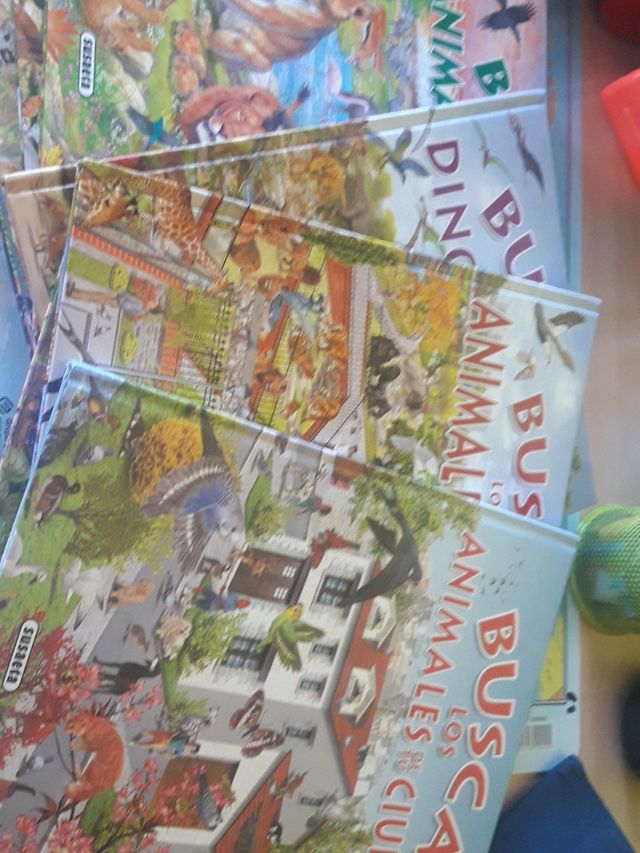 Busca los animales en..... 9 libros
