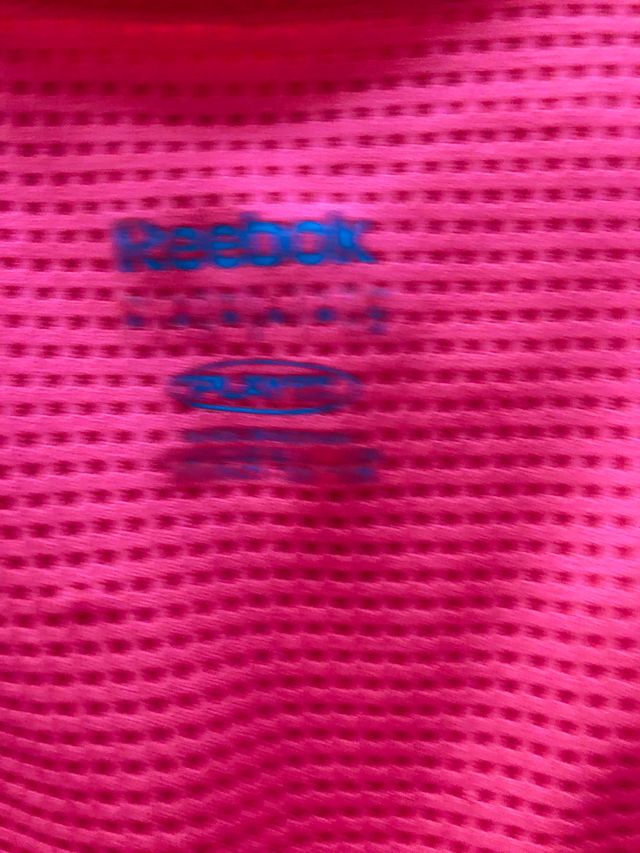 Camiseta Reebok Easytone en rosa