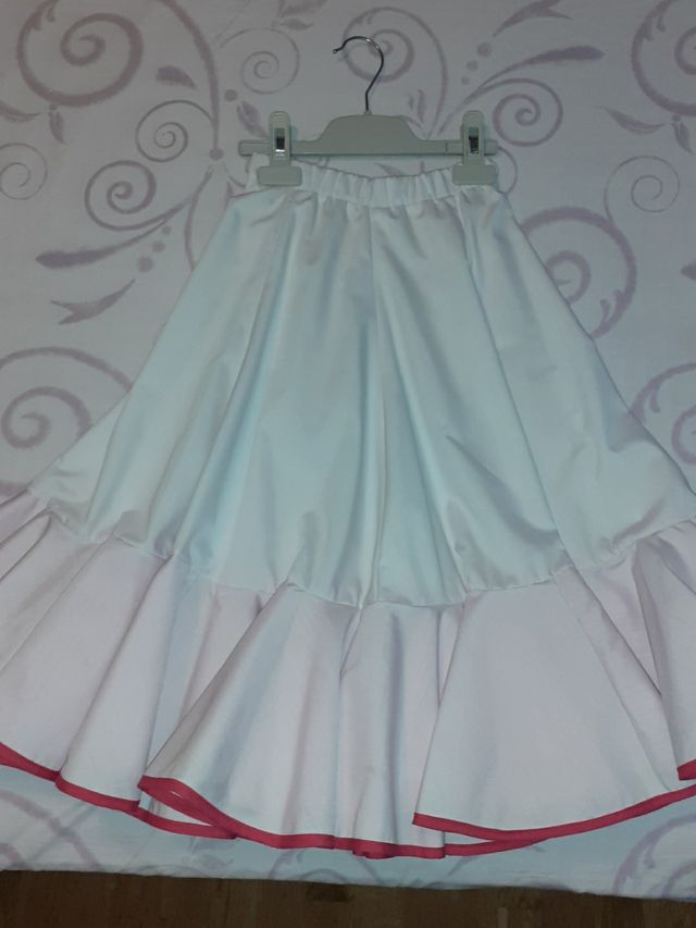 Academia Ana Belén T 4 Saia de dança espanhola