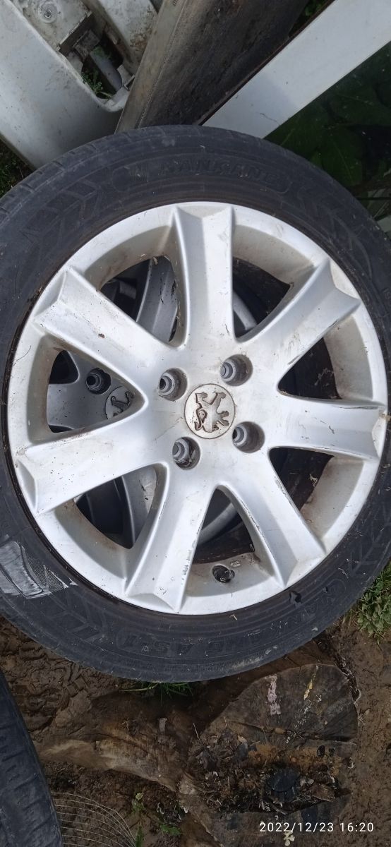 llantas de Peugeot en 16"