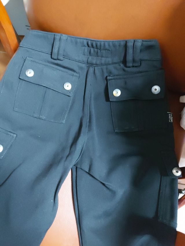 PRECIOSO PANTALÓN  DE CHICHA 