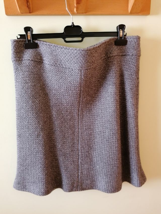 Traje de chaqueta y falda.