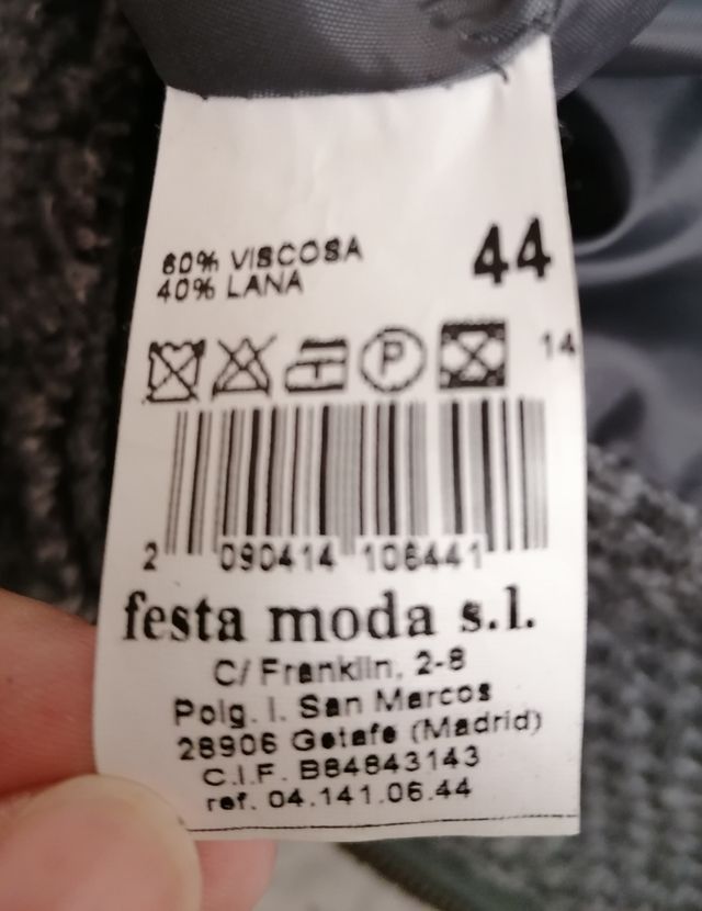 Traje de chaqueta y falda.