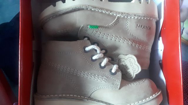 botas/ zapatos nuevos