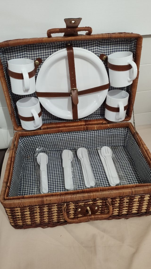 Cesta Mimbre picnic sin estrenar