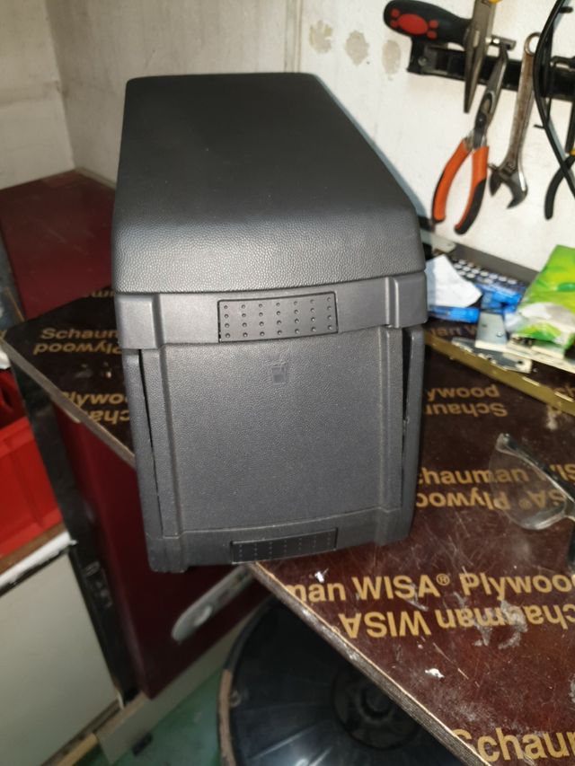 reposabrazos meriva A opel