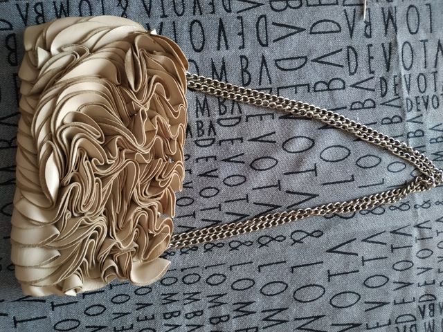 Bolso de piel de Zara