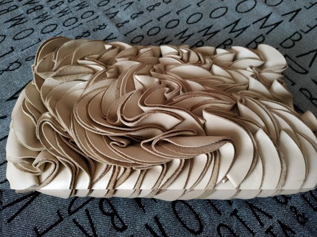 Bolso de piel de Zara