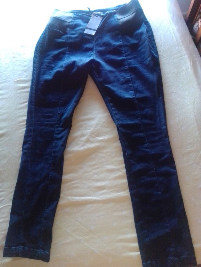 Mendicidad Edredón mezcla Leggings vaqueros Bellísima por Venca 48 Nuevo de segunda mano por 19 € en Arcos de la Frontera en WALLAPOP Mendicidad Edredón mezcla Leggings vaqueros Bellísima por Venca 48 Nuevo de segunda mano por 19 € en Arcos de la Frontera en WALLAPOP