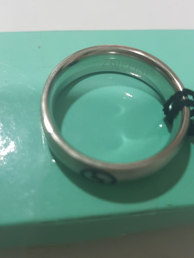 Anillo de acero talla 28