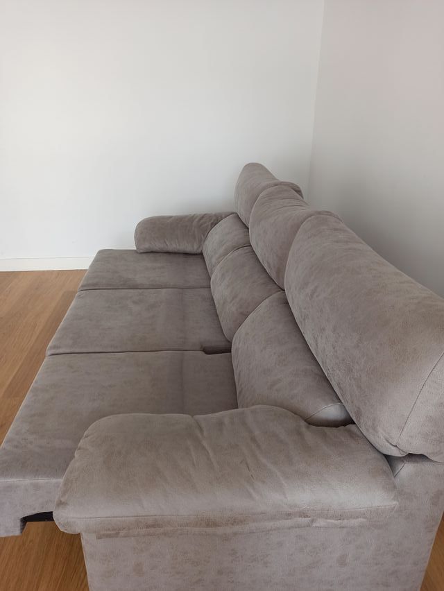 Sofá de segunda mano por 400 € en Tomares en WALLAPOP