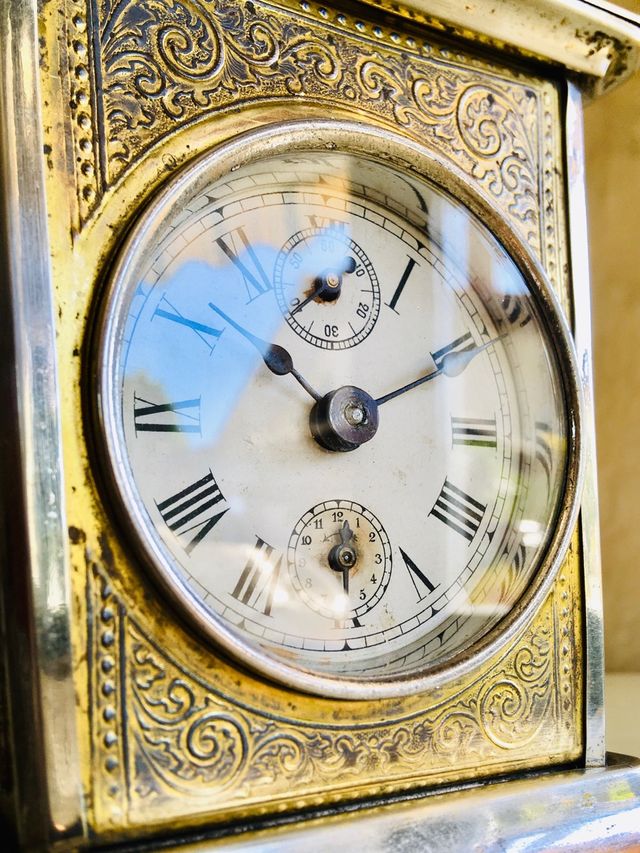 DESPERTADOR ALEMAN DE LATÓN PPIOS S. XX