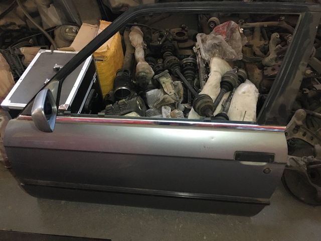 PUERTA DERECHA BMW 325i E30 coupe