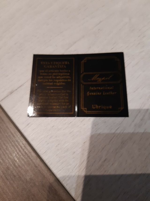 A Estrenar Cartera de piel