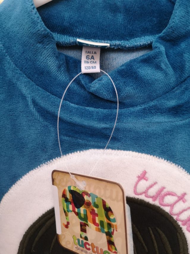 Vestido niña talla 6 años de Tuc-Tuc nuevo.