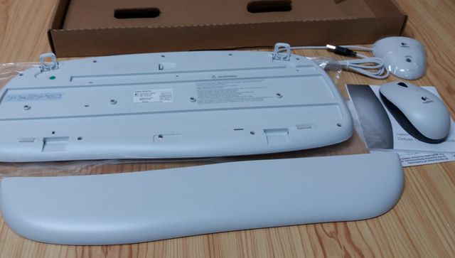 Teclado y Raton inalámbrico Logitec, Nuevo estrena