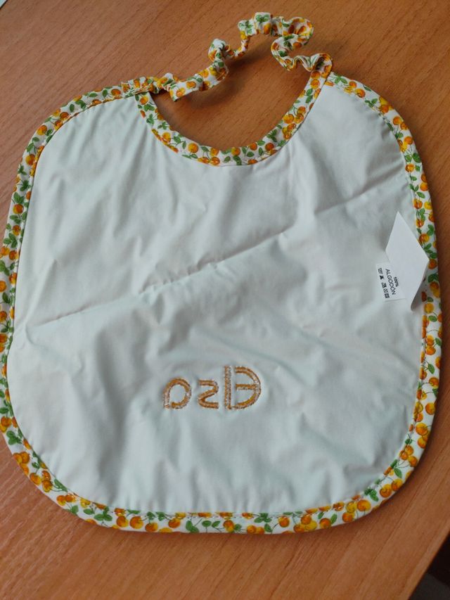 Babero Elsa