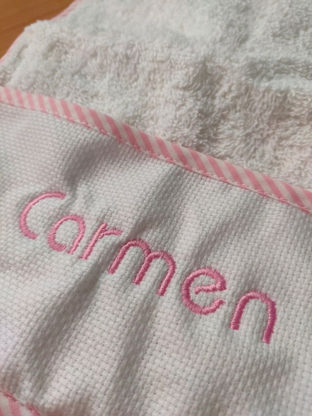 Babero Carmen