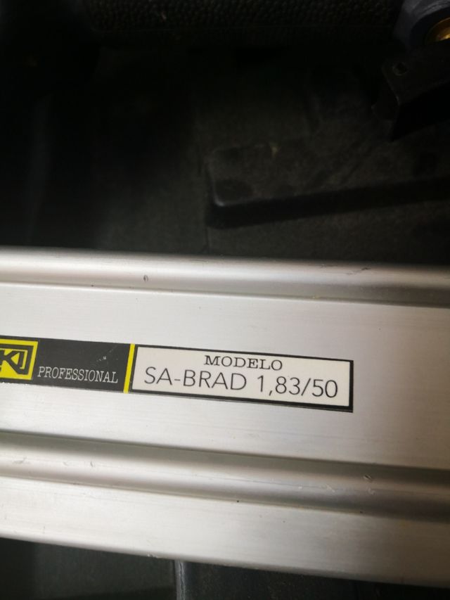 pistola de clavos de acero