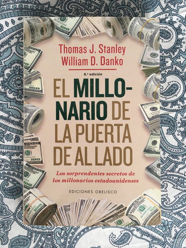 Libro El Yerno Millonario Fisico / Conferencia y presentación del libro El Vendedor Número Libro El Yerno Millonario Fisico / Conferencia y presentación del libro El Vendedor Número