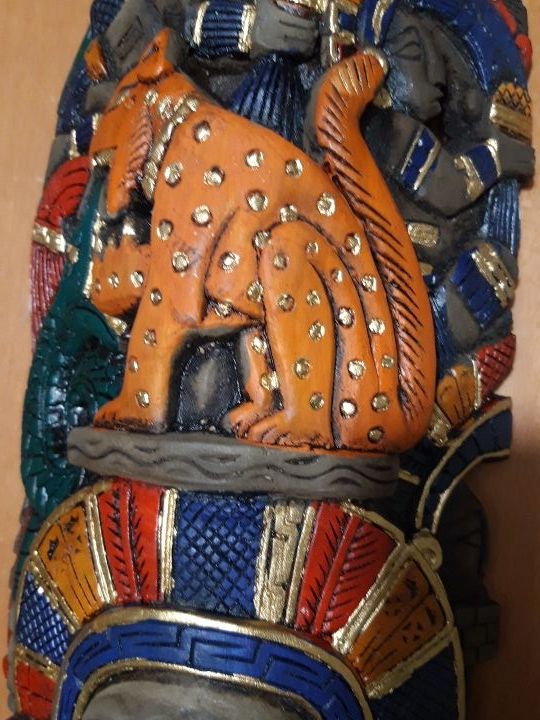 Decoración artesanal tipo precolombina