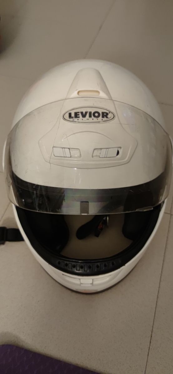 Casco Levior talla L