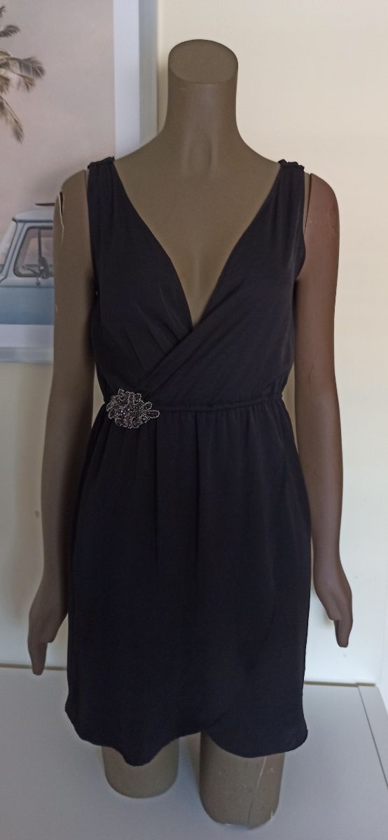 vestido negro.zara.talla s. nuevo