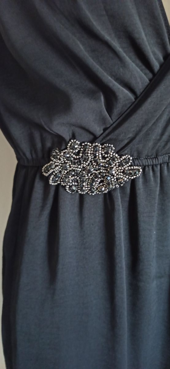 vestido negro.zara.talla s. nuevo