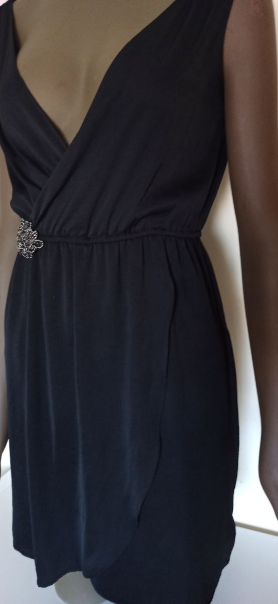 vestido negro.zara.talla s. nuevo