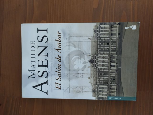 El Salón ambar. Matilde Asensi