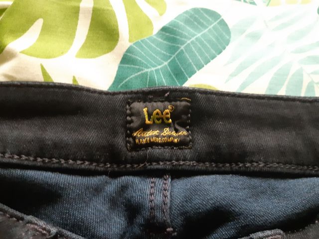 vaquero marca LEE