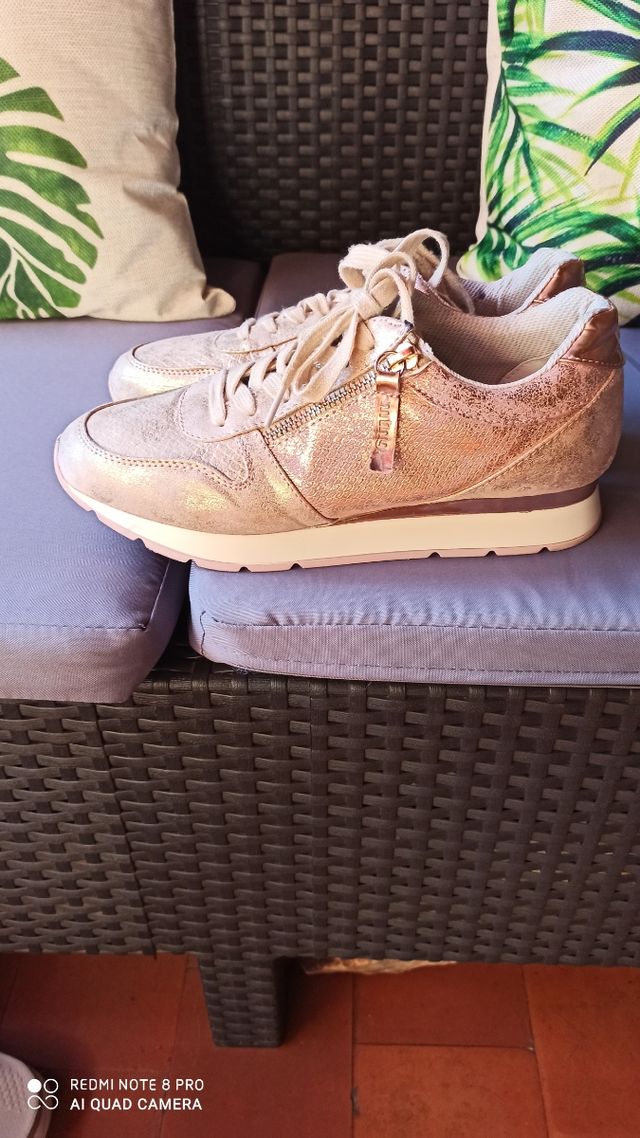 Zapatillas Mustang como nuevas