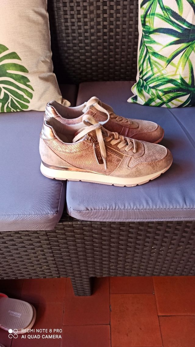 Zapatillas Mustang como nuevas