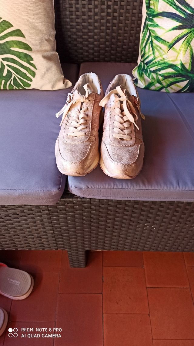 Zapatillas Mustang como nuevas