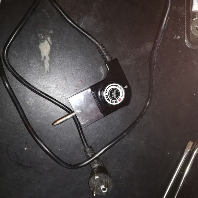 Connettore universale standard in ferro con maniglie