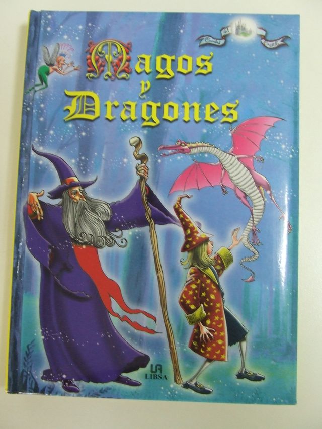 Libro Magos y dragones , de Fernándo Martínez