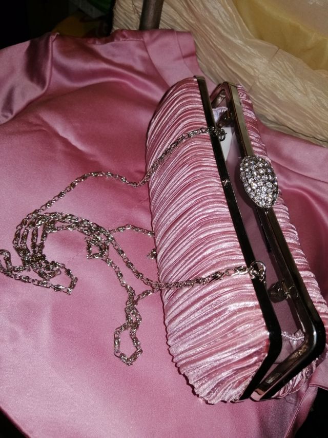 bolso de mano y manoletinas 
