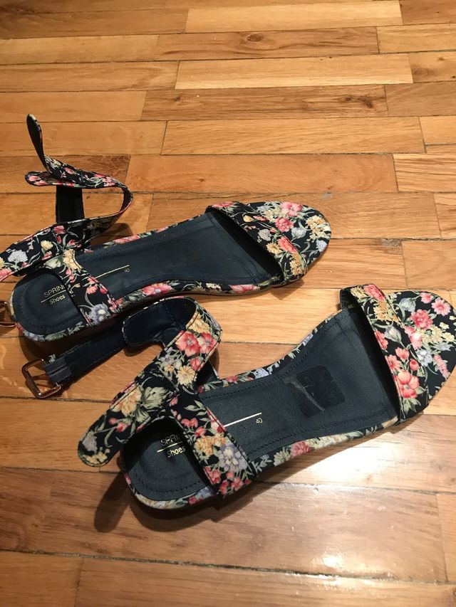 Sandalias flores Springfield