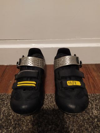 Zapatillas ciclismo Nike Livestrong Ed. de segunda mano por 35 EUR en Getxo  en WALLAPOP